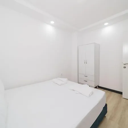 Charming Flat 15 Min Walking Distance To Beach In Muratpasa, Antalya Antalya
